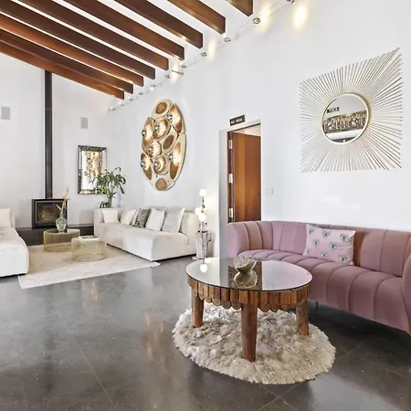 Rural Hideaway In Stcarlos * Sant Carles de Peralta